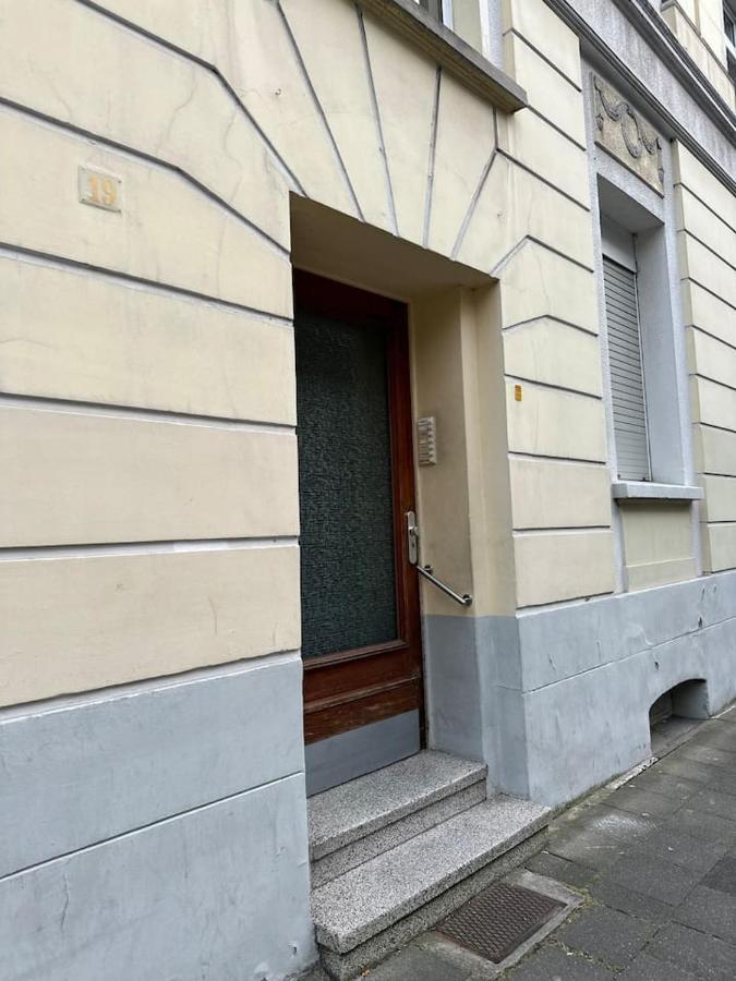 2 Schlafzimmer Waschenspuelmaschine Duisburg Exterior photo